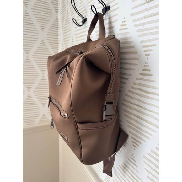 Dagne Dover Large Dune Indi Neoprene Water Resistant Scuba Diaper Bag Backpack - Picture 5 of 10